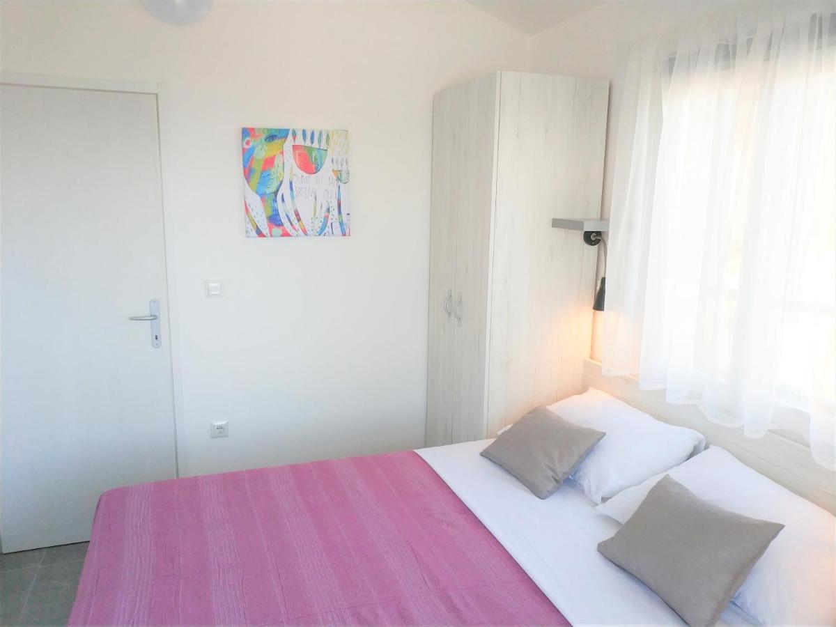 Apartments More Vis Luaran gambar